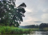 Jezioro Staw w barwach zachodzcego soca. Wigierski Park Narodowy
