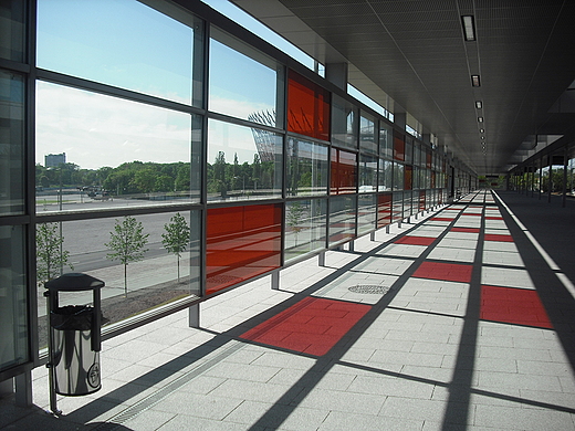 Warszawa. Przebudowany Dworzec PKP Warszawa Stadion.