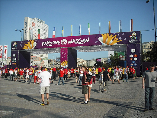 Warszawa. W Strefie Kibica przed meczem Polska-Czechy.