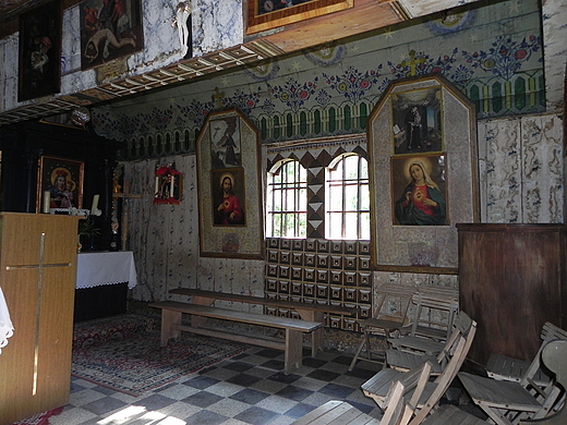 Drewniana kaplica - pustelnia p.w. w. Rozalii w Barwadzie Grnym