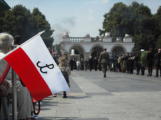 Warszawa. Obchody 68 rocznicy Powstania Warszawskiego. Uroczystoci przed Grobem Nieznanego onierza.