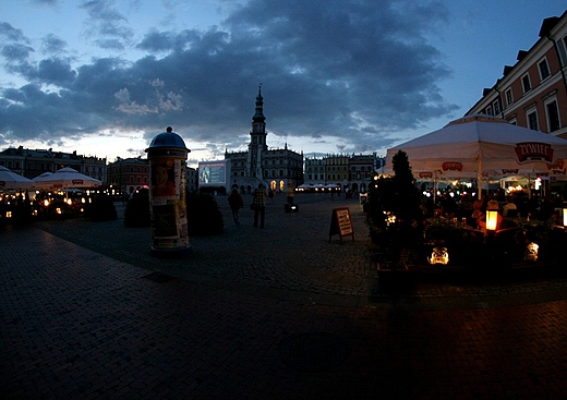 Rynek wieczorkiem