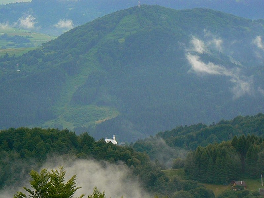 Kocio w Piwnicznej nad nim Kicarz.