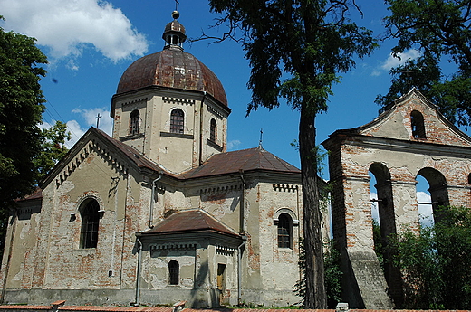 Opuszczona cerkiew witego Jerzego w Cieszanowie