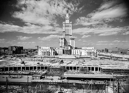 Warszawa. wiat Sawnego. Wystawa w Domu Spotka z Histori.