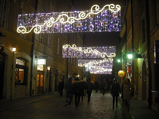 Warszawa ju witeczna. Nowa iluminacja na Starym Miecie.