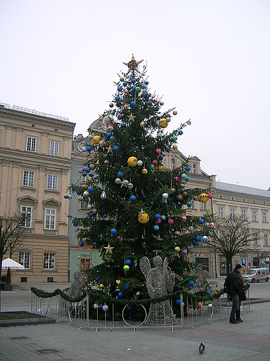 witeczny rynek w Krakowie.