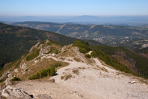 Skupniw Upaz, a w dole Zakopane