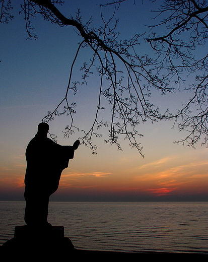 Gdynia Orowo - figura Jezusa Chrystusa .