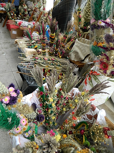 Warszawa. Niedziela Palmowa na Starwce.