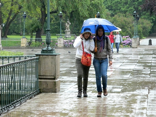 Warszawa. Deszczowe azienki.