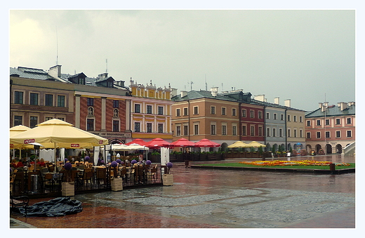 Rynek Wielki w deszczu