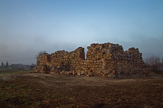 Ruiny gotyckiego kocioa w Zajczkowie