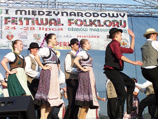 Ozarw Mazowiecki, I Midzynarodowy Festiwal Folkloru.