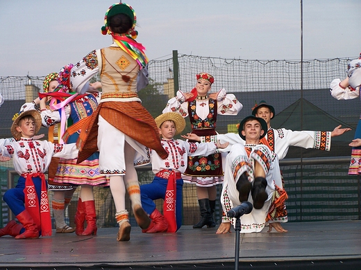 Oarw Maz. festiwal folkloru . Zesp. z Ukrainy- doskonay