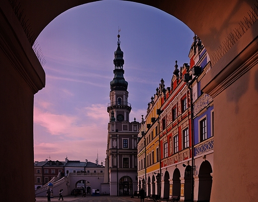 Rynek Wielki. Zamo. W grudniowym socu.