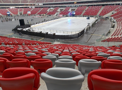 Warszawa. Zimowy Narodowy. Najwiksze w Polsce sztuczne lodowisko na Stadionie Narodowym.