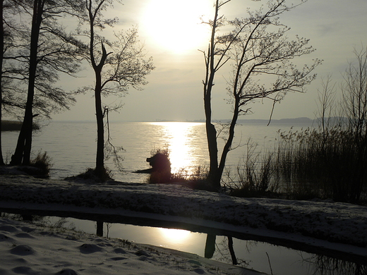 Jezioro Miedwie  dzi  1 02 2014  - nie zamarzo mimo mrozw.