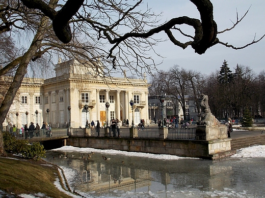 Warszawa. Zimowa niedziela w azienkach.