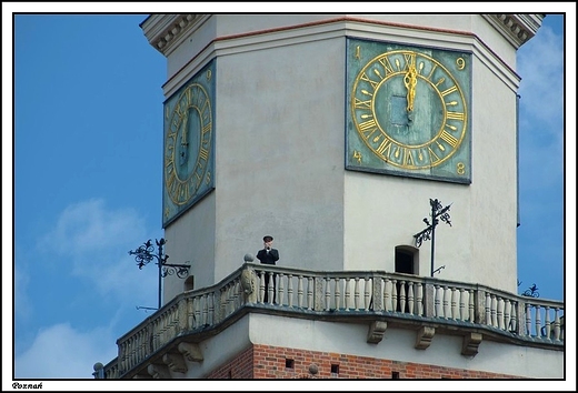 Pozna - na rynku godzina 12.oo