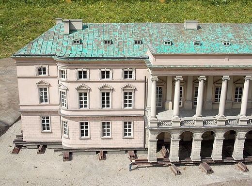 Warszawa. Park Miniatur na Woli. Fragment Paacu Lubomirskich przy pl. elaznej Bramy.