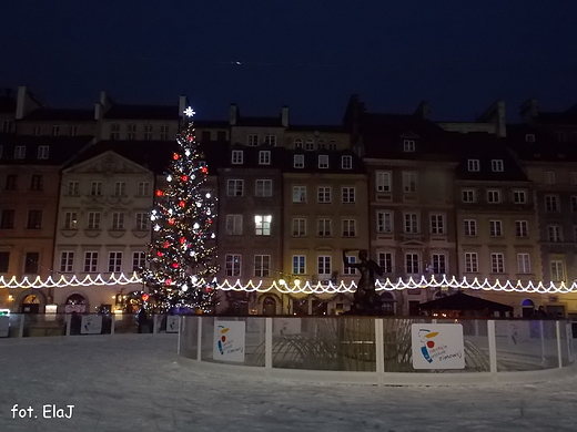 Warszawa ju witeczna. Lodowisko na Rynku Starego Miasta.