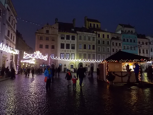 Warszawa ju witeczna. Na Rynku Starego Miasta.