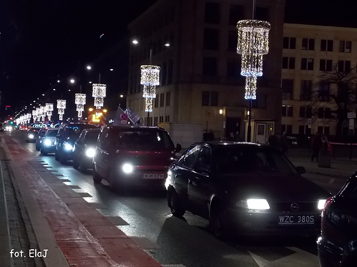 Warszawa ju witeczna. Iluminacje na ul. witokrzyskiej.