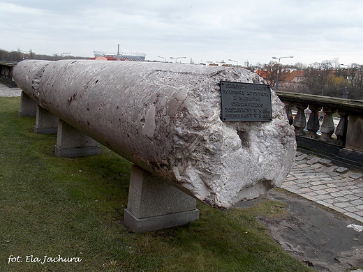 Warszawa. Pierwszy trzon Kolumny Zygmunta postawiony w 1644 r., rozebrany w 1887 r.