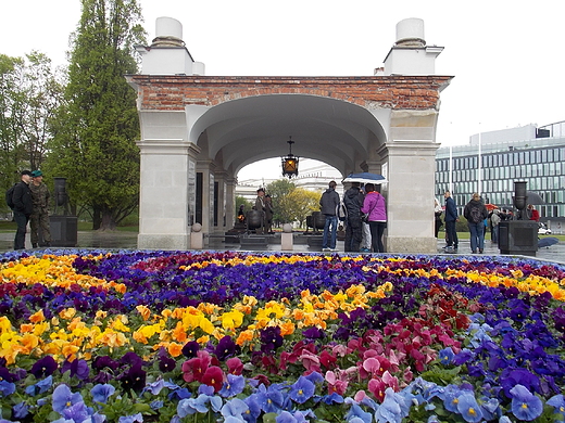 Warszawa. Grb Nieznanego onierza w maju.