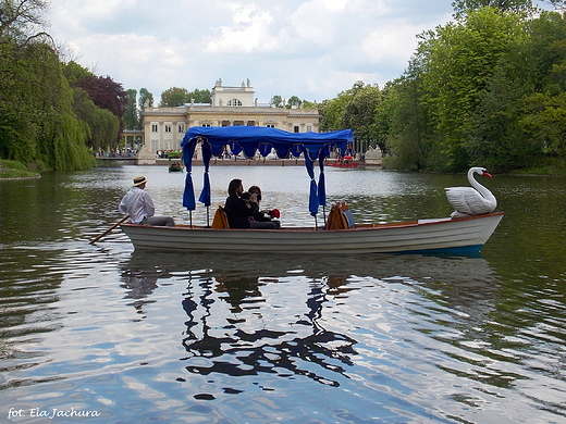 Warszawa. Gondola w azienkach.