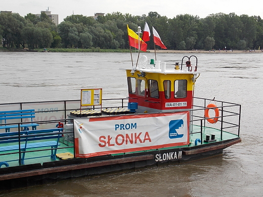 Warszawa. Prom Sonka.