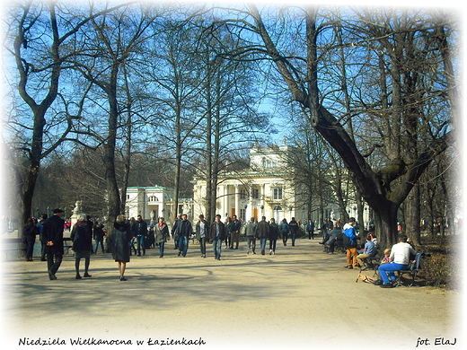 Warszawa. Niedziela Wielkanocna w azienkach