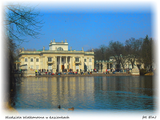 Warszawa. Niedziela Wielkanocna w azienkach