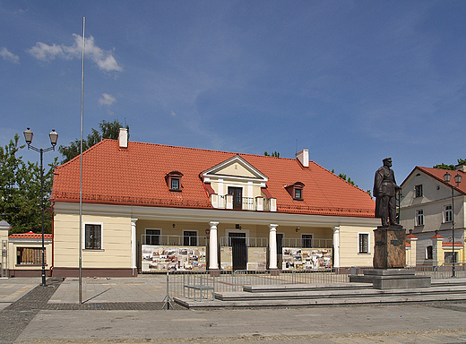 Biaystok. Pomnik Jzefa Pisudskiego.