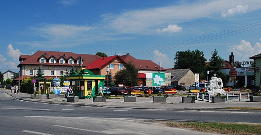 Panorama centrum wsi Kroczyce w powiecie zawierciaskim.