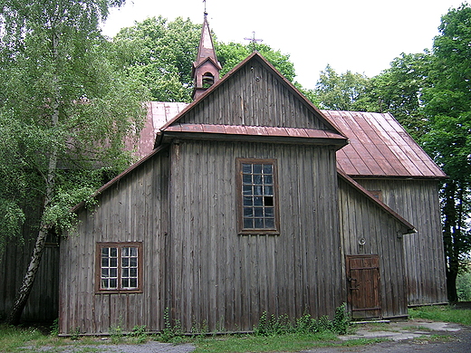 Drewniany koci p.w. Najwitszego Serca Pana Jezusa z 1928r w Sokolnikach.