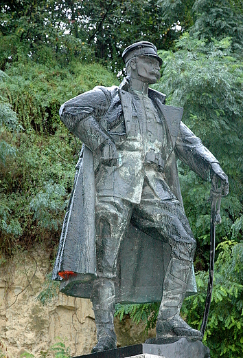 Opatowiec - pomnik Jzefa Pisudskiego