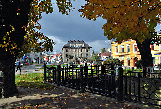 Bielsko-Biaa. Skwer przed kocioem Opatrznoci Boej.