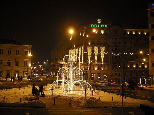 witeczna Warszawa. Plac Trzech Krzyy.