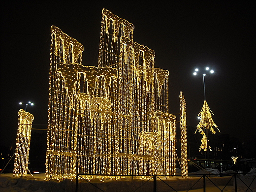 witeczna Warszawa. Iluminacja placu Na Rozdrou.