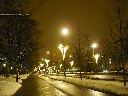 witeczna Warszawa. Aleje Ujazdowskie.