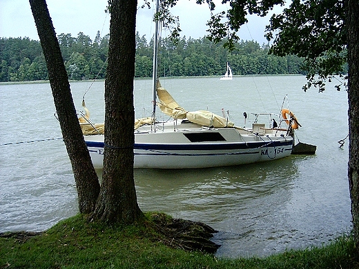 Mazury - zejcie na brzeg