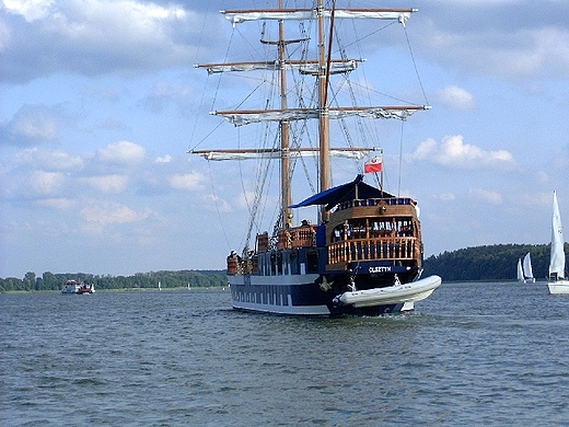 Mazury - dziwado na jeziorach