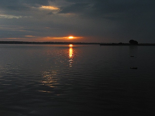 Mazury - zmrok nad Niegocinem