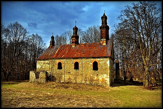 krlik polski, ruiny cerkwi