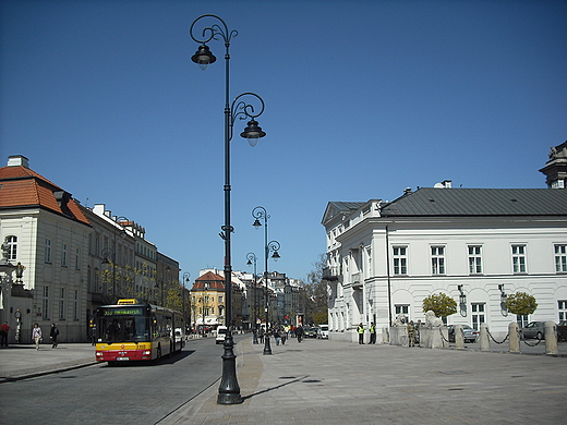 Warszawa. Spacerem po Krakowskim Przedmieciu.