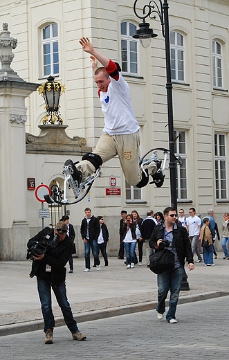 Parada Schumana 2011. Jump up: