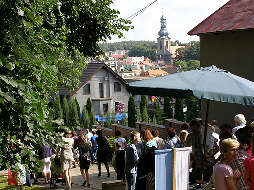 Mikstat odpust w. Rocha. Panorama na Mikstat.