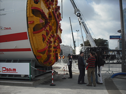 Warszawa. Budowa odcinka centralnego II linii metra. Tarcza TBM Maria.